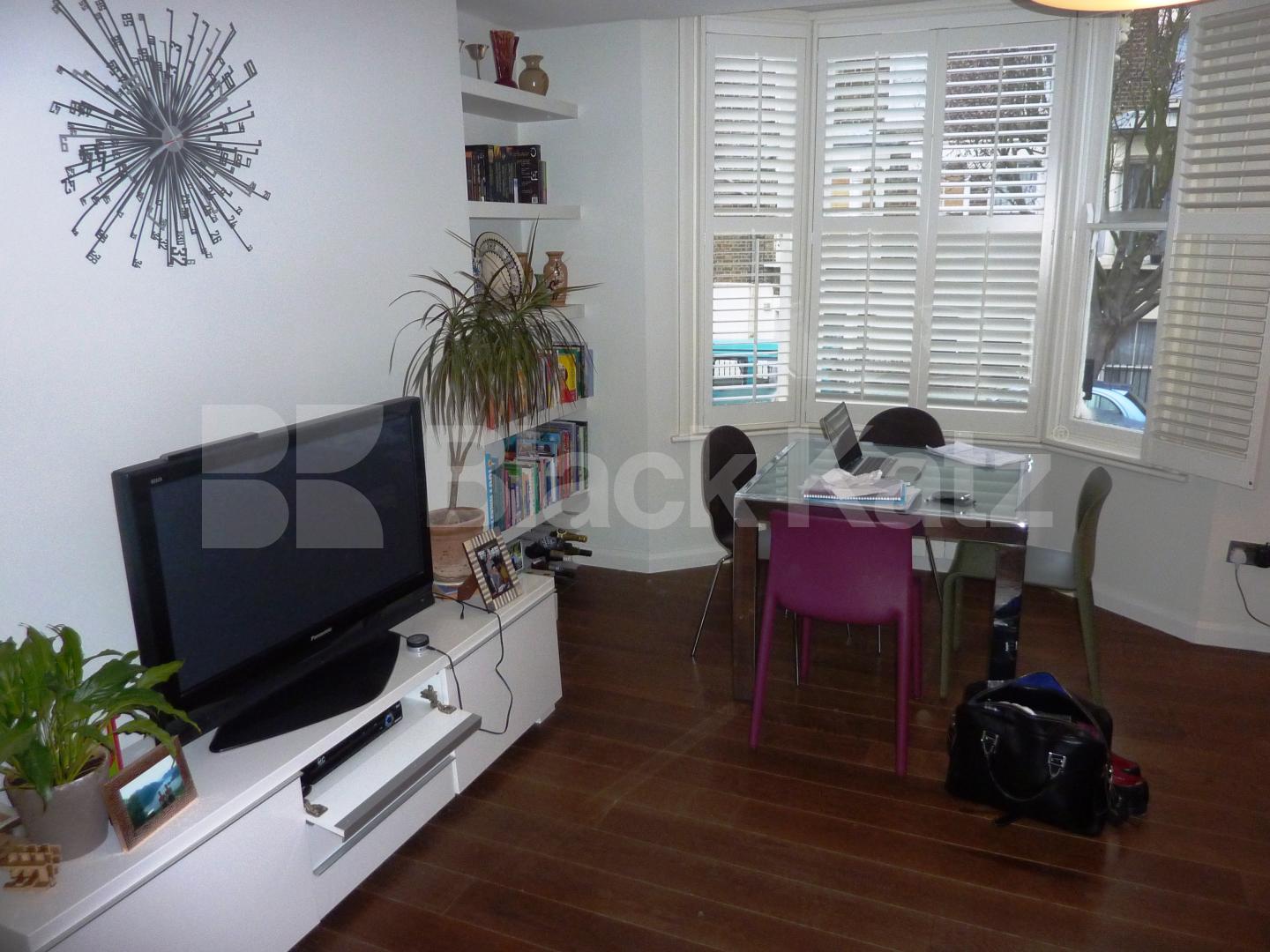 			MUST SEE!, 2 Bedroom, 1 bath, 1 reception Flat			 Balmore Street, DARTMOUTH PARK